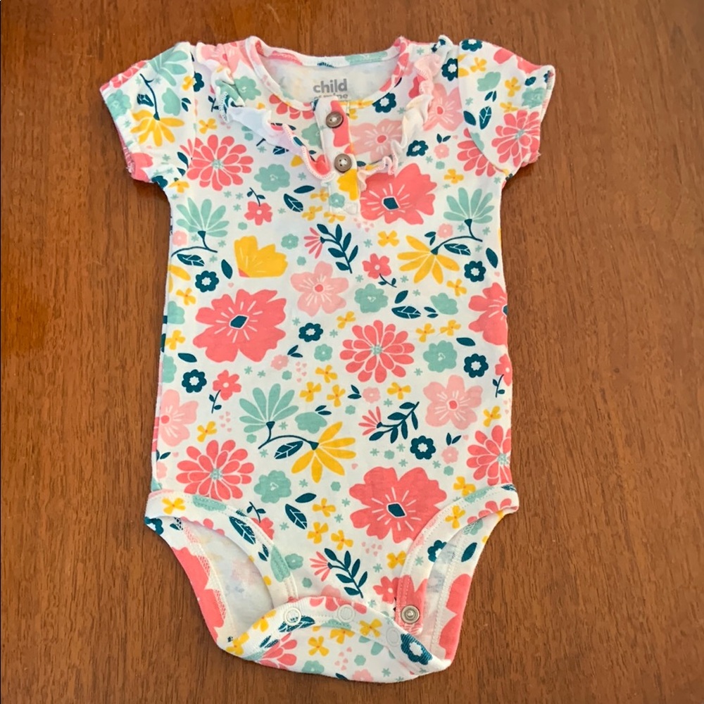 🍓3/$10 NWOT Carters Pink and Yellow Floral Bodysuit size 3-6m